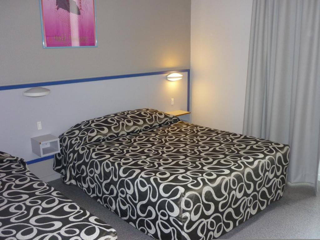 Hotel Entre 2 Mers Proche Bordeaux Carbon-Blanc Ruang foto