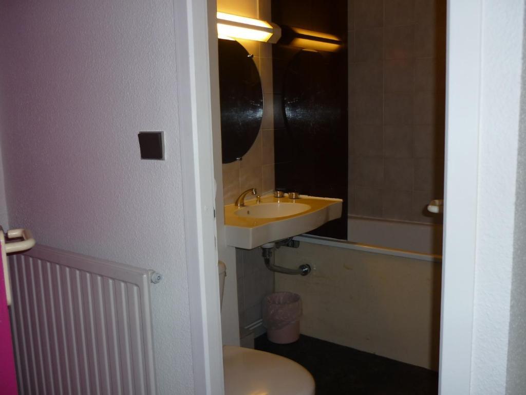 Hotel Entre 2 Mers Proche Bordeaux Carbon-Blanc Ruang foto