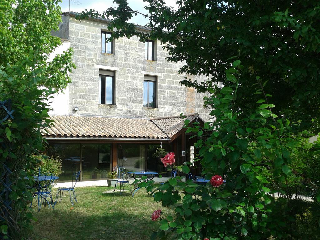 Hotel Entre 2 Mers Proche Bordeaux Carbon-Blanc Bagian luar foto