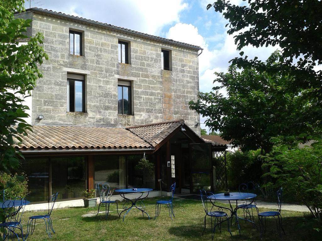 Hotel Entre 2 Mers Proche Bordeaux Carbon-Blanc Bagian luar foto